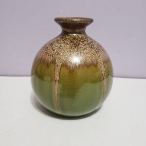 Pottery Bud Vase Green Tan Drip Glaze 5"×3.5"